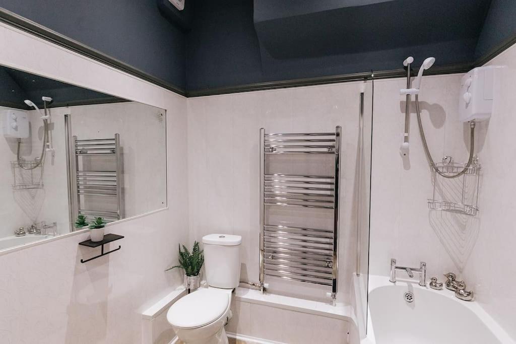 Grove House No.07 - Luxury Apartment Close To The Llandudno Beach ภายนอก รูปภาพ