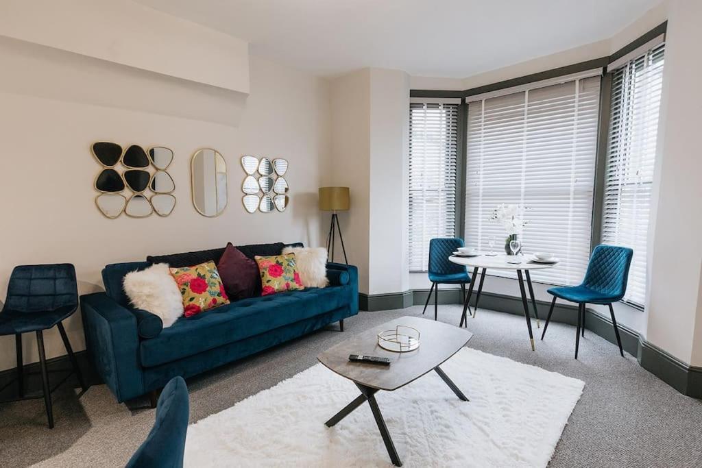 Grove House No.07 - Luxury Apartment Close To The Llandudno Beach ภายนอก รูปภาพ