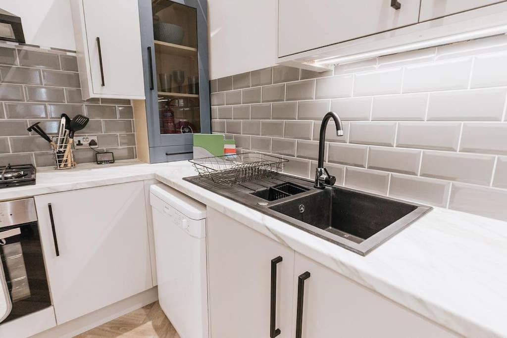 Grove House No.07 - Luxury Apartment Close To The Llandudno Beach ภายนอก รูปภาพ