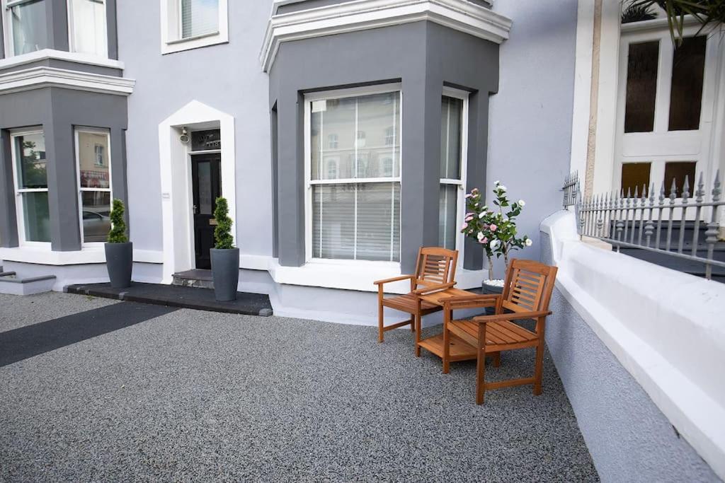 Grove House No.07 - Luxury Apartment Close To The Llandudno Beach ภายนอก รูปภาพ